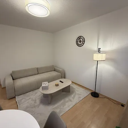Living - Modernes Fuer Bis Zu 4 Gaeste * Oberhausen (North Rhine-Westphalia)