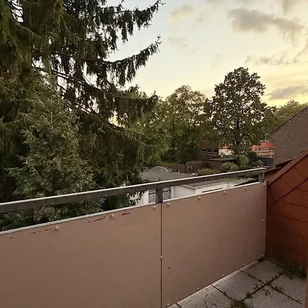 Living - Modernes Fuer Bis Zu 4 Gaeste Oberhausen (North Rhine-Westphalia)